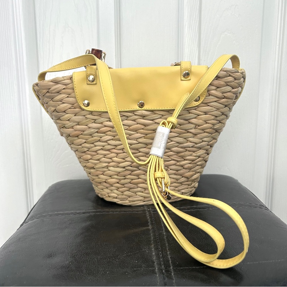 Yellow and Tan Straw Woven Bamboo Handle/Crossbody Bag - Picture 10 of 11